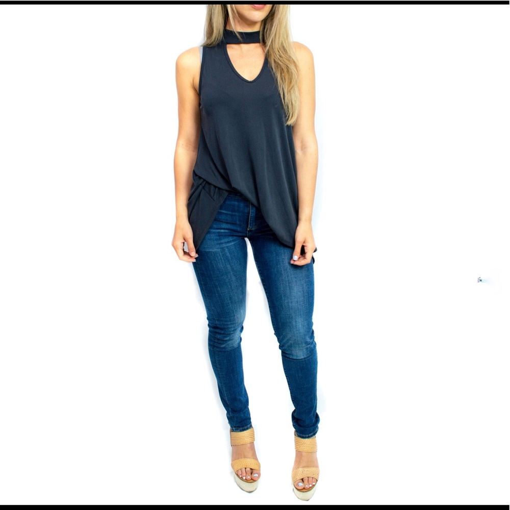Choker Neck Sleeveless Top